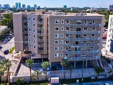 102 Southwest 6th Avenue, Unit 405 Miami, FL 33130 - Photo 30 of 34