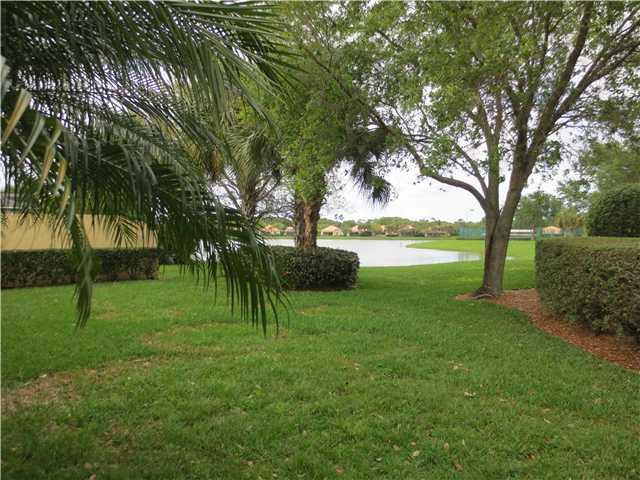 1217 Southwest Balmoral Trace Stuart, FL 34997 - Photo 8 of 21 Gallery Image 8