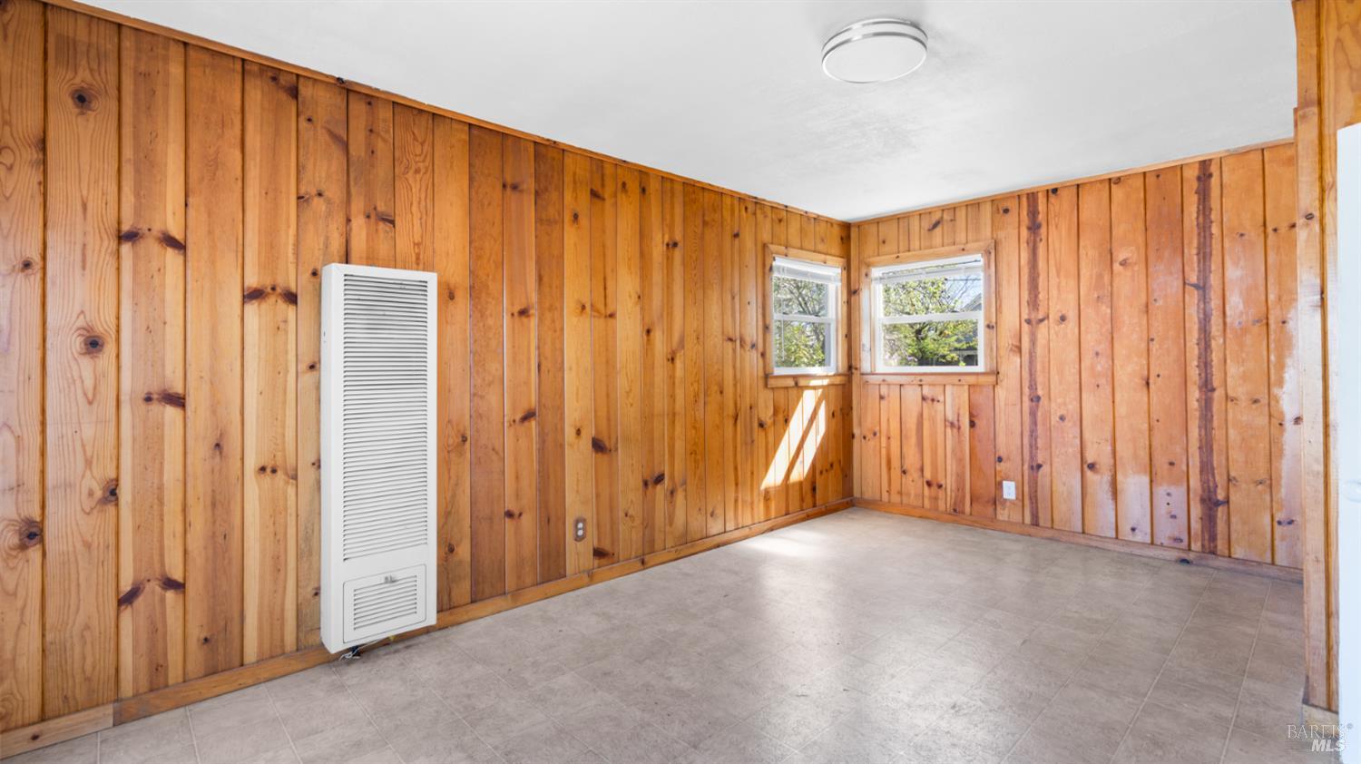 125 Kendal Street Vacaville, CA 95688 - Photo 28 of 45 a view of a big room with wooden walls
