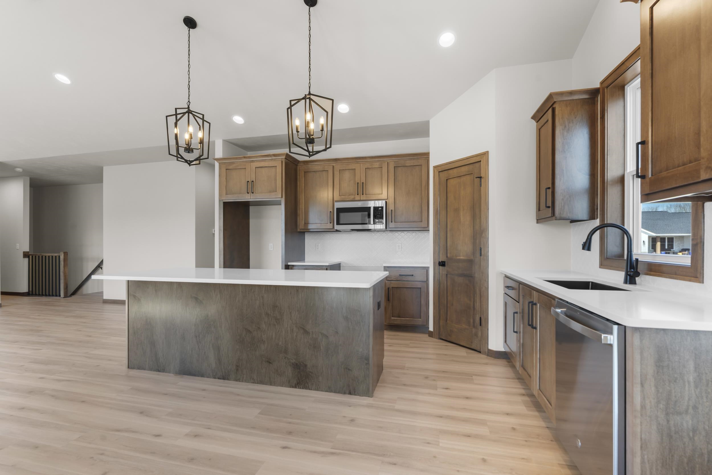 N8870 Killarney Way Menasha, WI 54952 - Photo 14 of 75