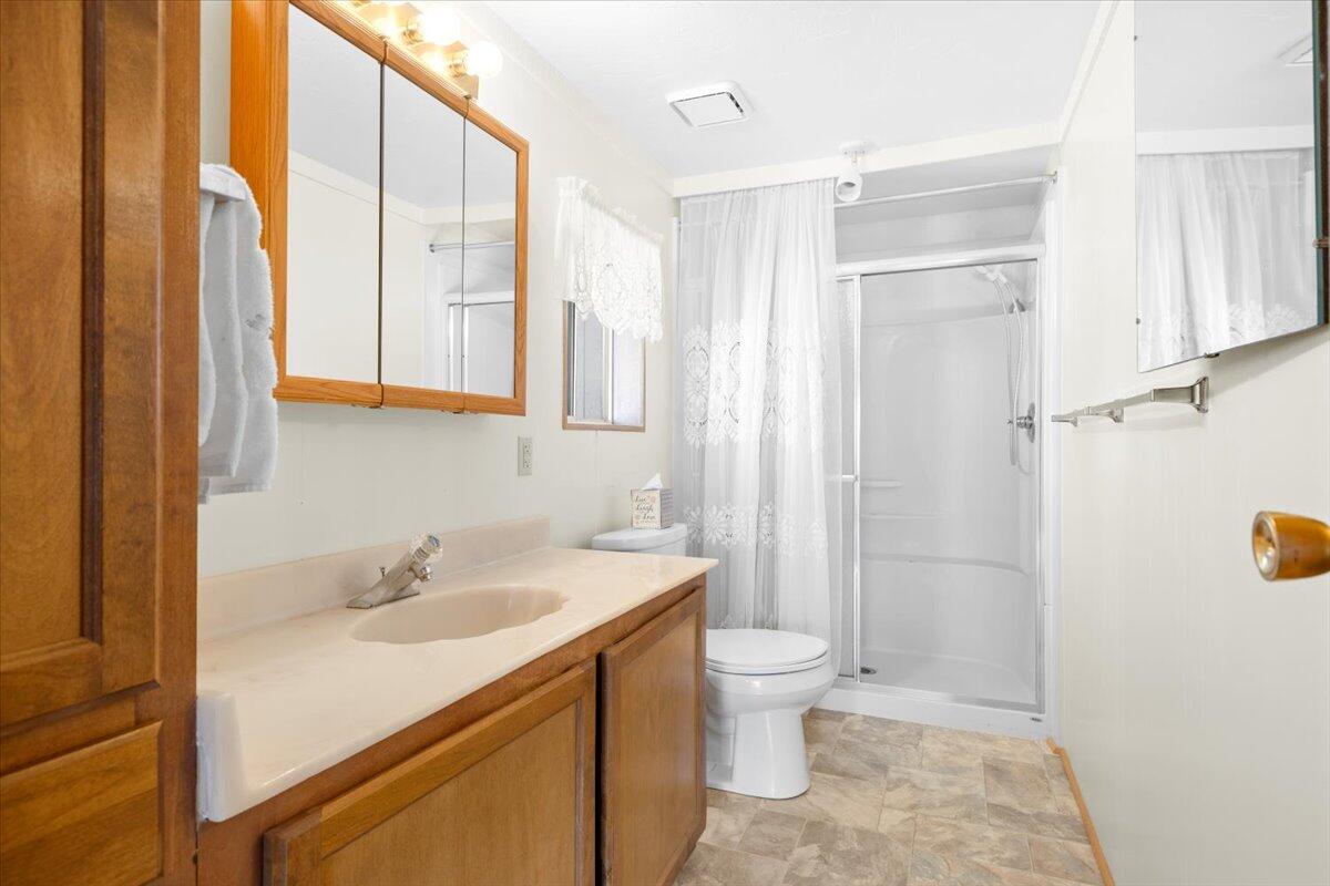 555 Freeman Road, Unit 46 Central Point, OR 97502 - Photo 14 of 22 14