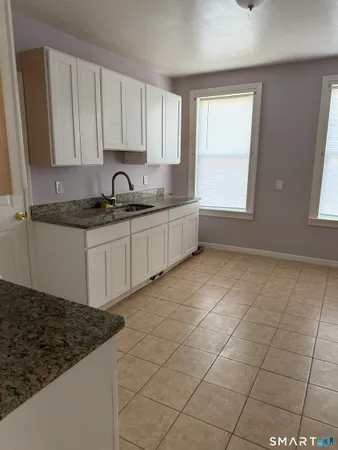 $1,750 | 152 Scott Street, Naugatuck, CT 06770