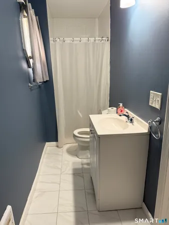 $1,750 | 152 Scott Street, Naugatuck, CT 06770