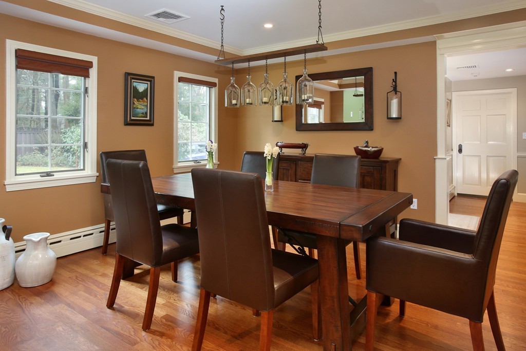 91 Concord Road Weston, MA 02493 - Photo 7 of 11