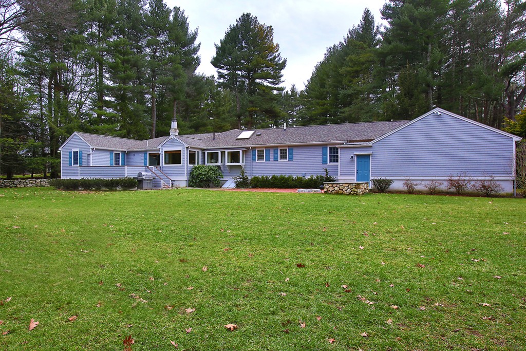 91 Concord Road Weston, MA 02493 - Photo 10 of 11