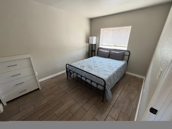 $1,000 | 4422 North Longview Avenue, Unit 4, Phoenix, AZ 85014