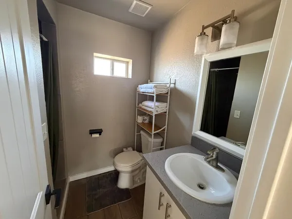 $1,000 | 4422 North Longview Avenue, Unit 4, Phoenix, AZ 85014