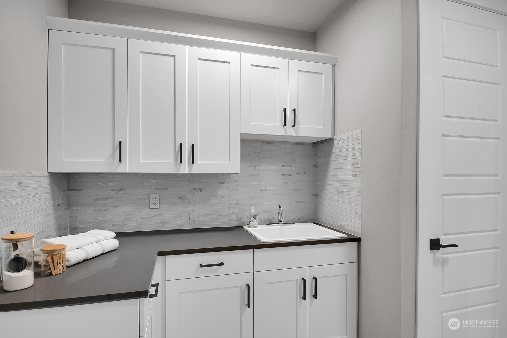 22328 Locust Way Brier, WA 98036 - Photo 27 of 33 Gallery Image 27