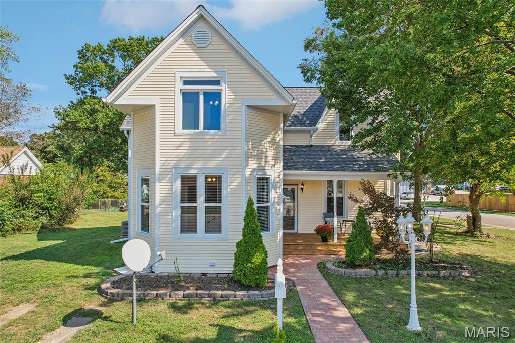 202 North Vine Street O'Fallon, IL 62269 - Photo 1 of 41