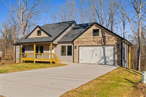 $384,900 | 162 Valley Point Drive Southeast, Dalton, GA 30721