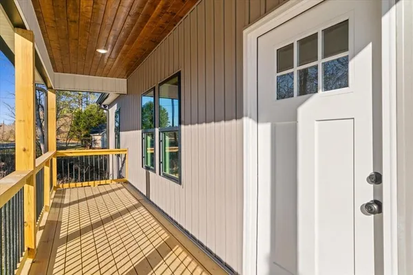 $384,900 | 162 Valley Point Drive Southeast, Dalton, GA 30721