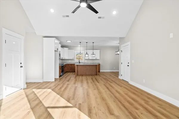 $384,900 | 162 Valley Point Drive Southeast, Dalton, GA 30721