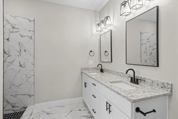 $384,900 | 162 Valley Point Drive Southeast, Dalton, GA 30721