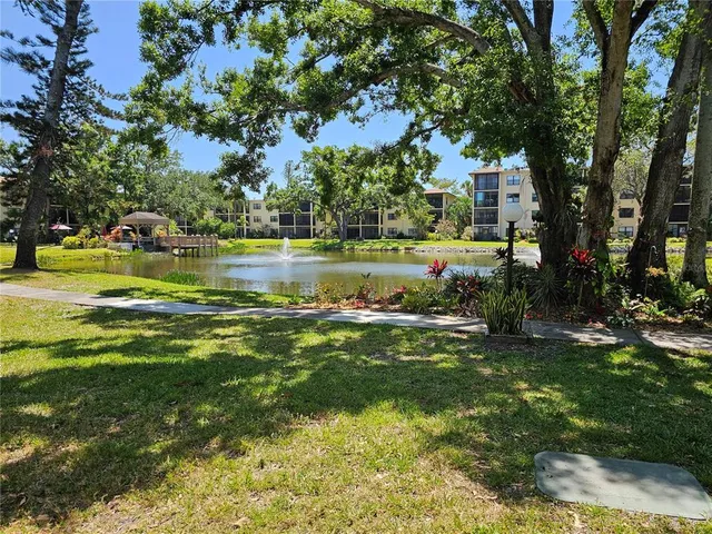 a view of a tennis court