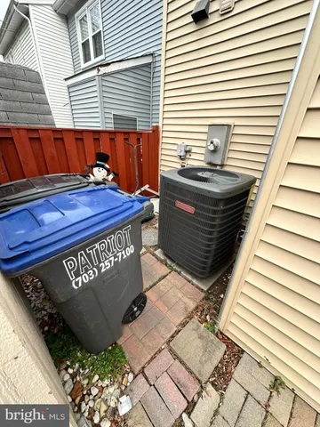 $2,500 | 7943 Timarand Court, Lorton, VA 22079