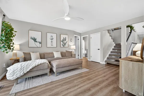 $799,999 | 207 Othello Court, Windsor, CA 95492