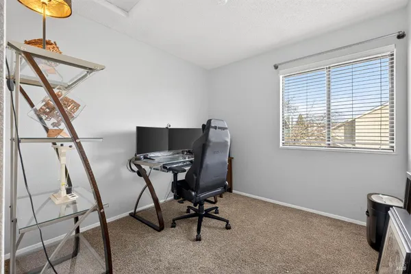 $799,999 | 207 Othello Court, Windsor, CA 95492