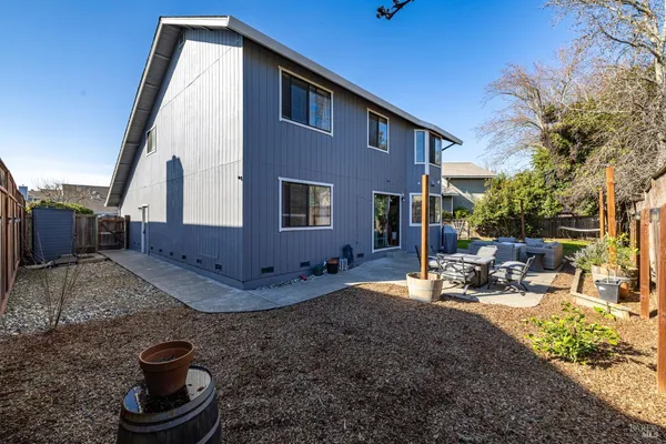 $799,999 | 207 Othello Court, Windsor, CA 95492