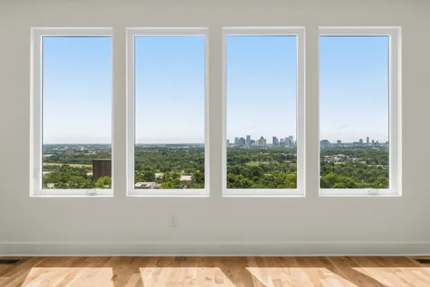 $899,000 | 2158 Summitt Avenue, Nashville, TN 37218