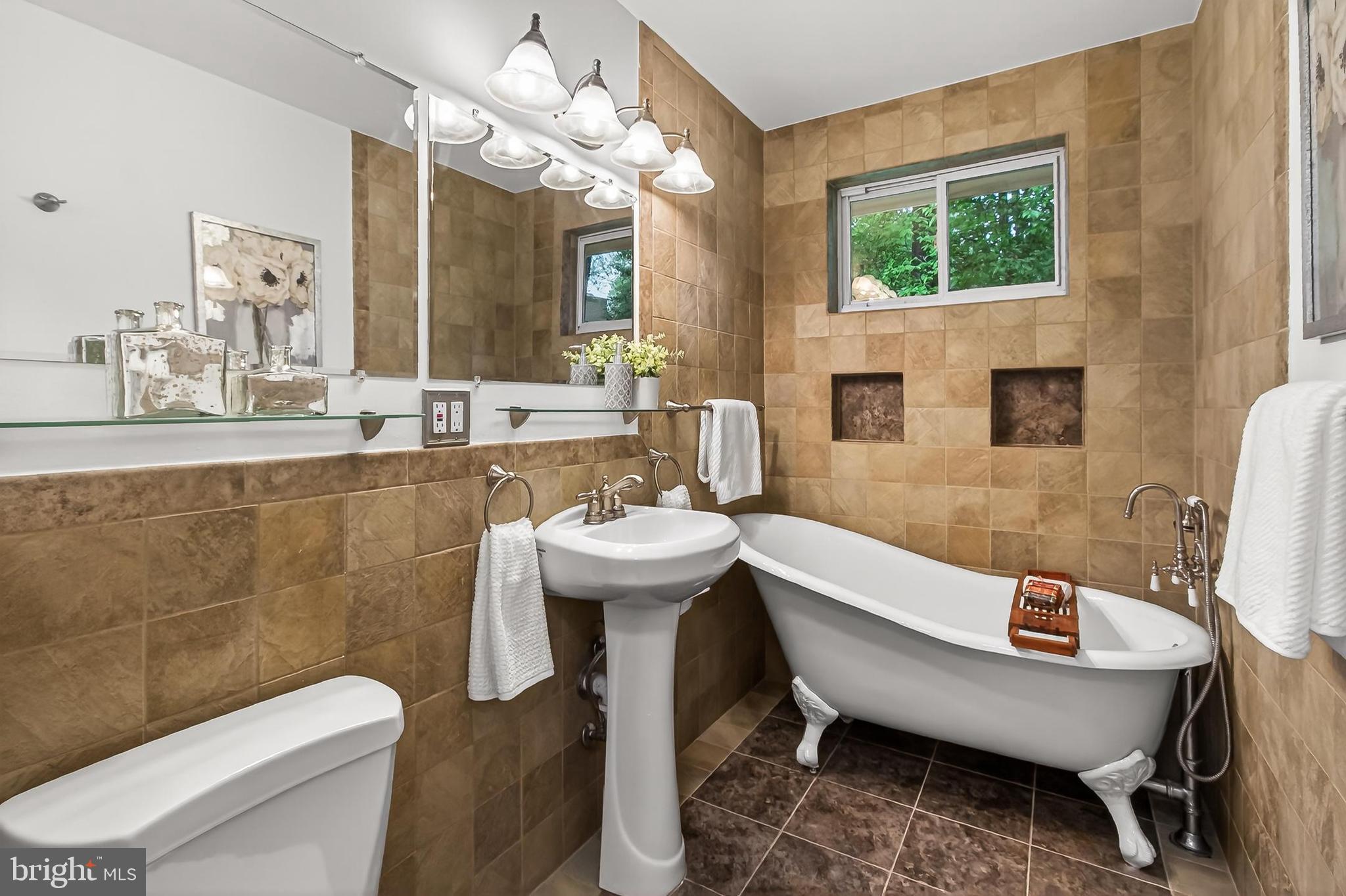 5502 Kempton Drive Springfield, VA 22151 - Photo 6 of 49 Vintage clawfoot tub in the hall bathroom