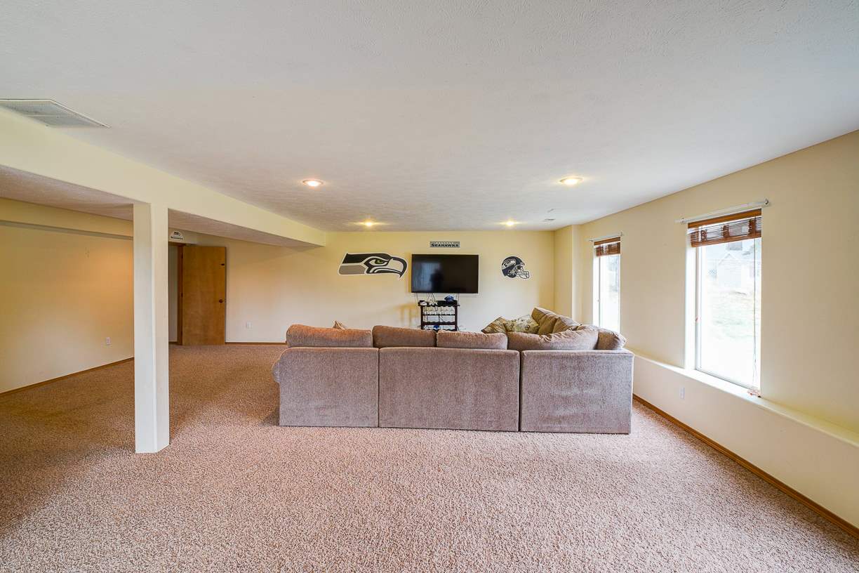 16824 North Mayfair Road Colbert, WA 99005 - Photo 10 of 20