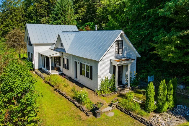 $550,000 | 2295 Quechee Main Street, Hartford, VT 05059