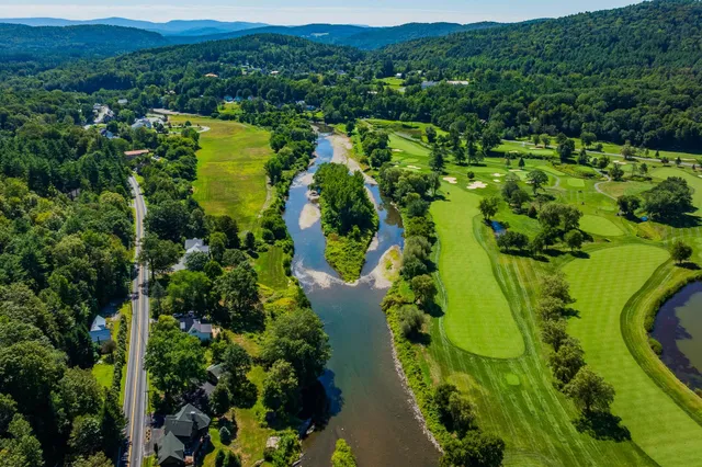 $550,000 | 2295 Quechee Main Street, Hartford, VT 05059