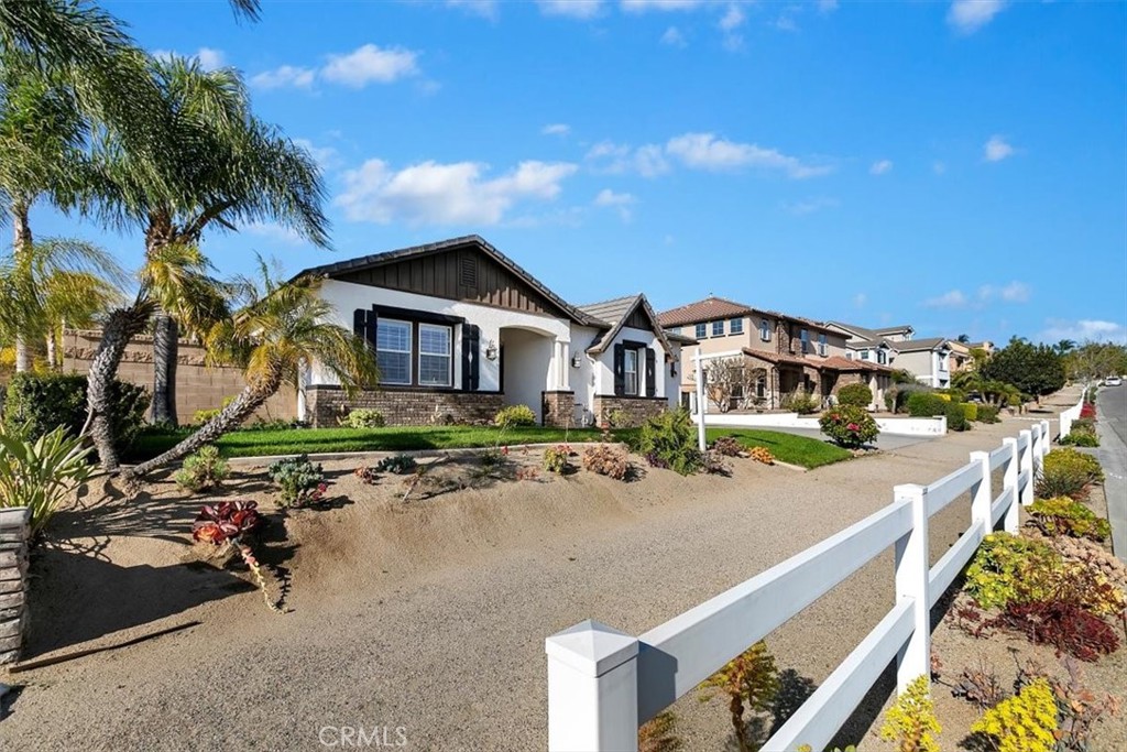 229 Oldenburg Lane Norco, CA 92860 - Photo 6 of 75