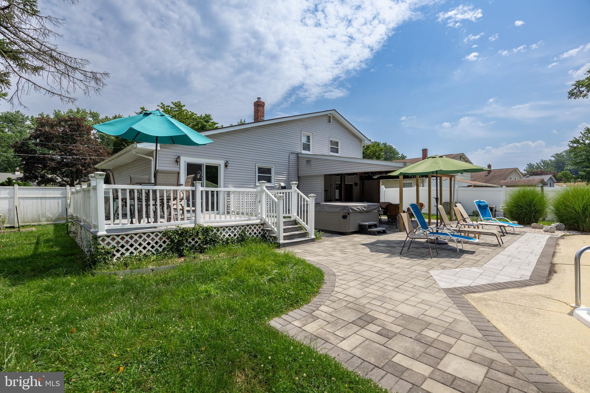 528 Beverly Drive Magnolia, NJ 08049 - Photo 2 of 11 backyard