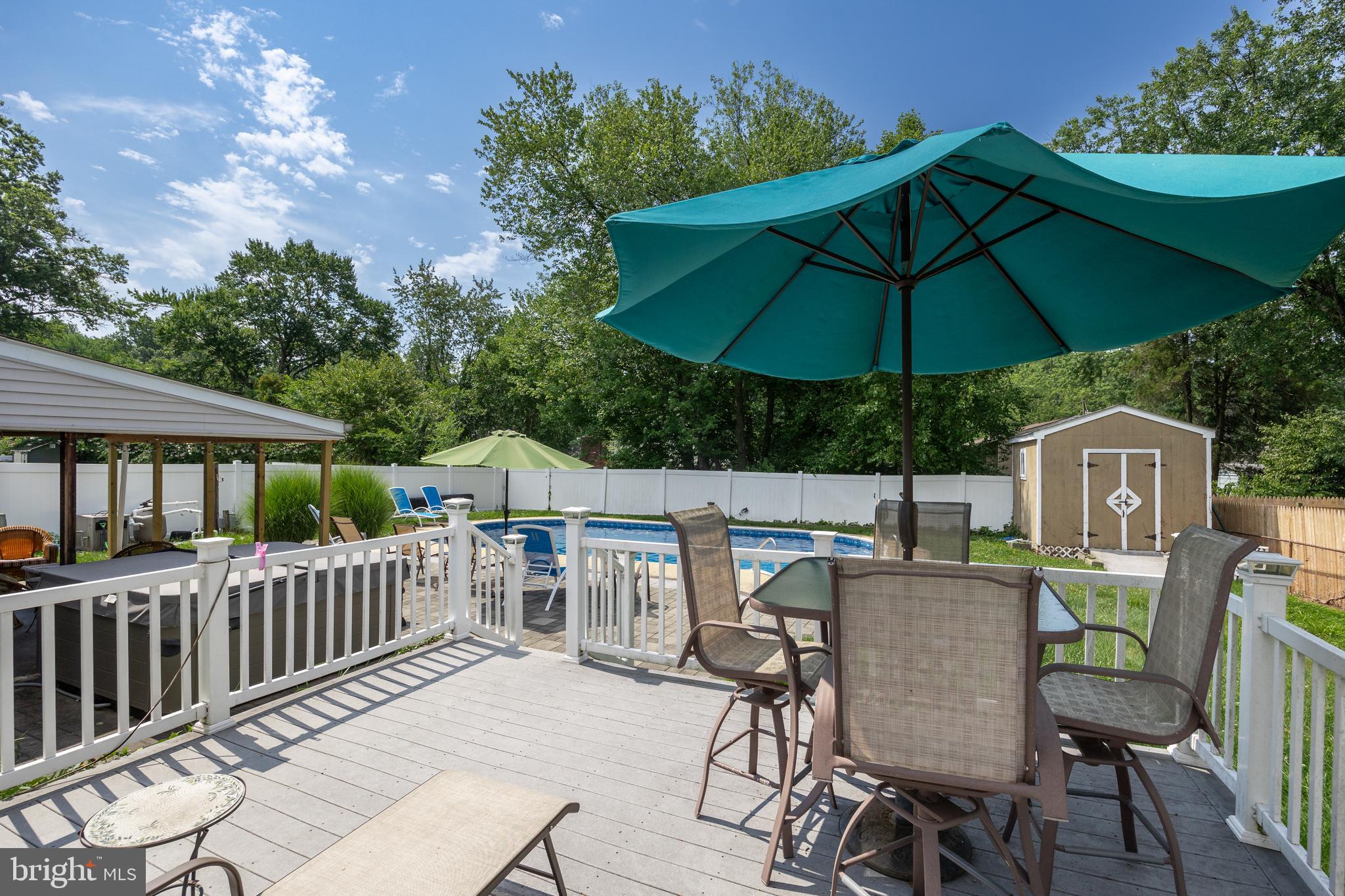 528 Beverly Drive Magnolia, NJ 08049 - Photo 3 of 11 Beautiful Deck