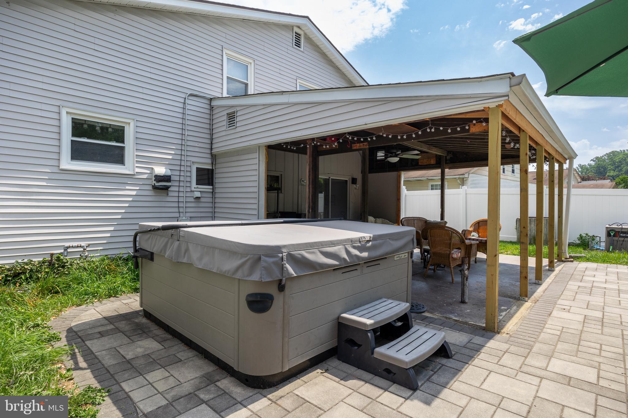 528 Beverly Drive Magnolia, NJ 08049 - Photo 4 of 11 Hot Tub