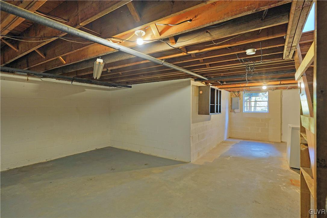 1347 Stanford Road Bethlehem, PA 18018 - Photo 17 of 23 Gallery Image 17