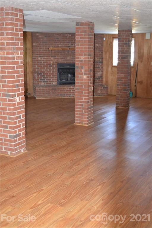 30 Edgewood Road Candler, NC 28715 - Photo 11 of 17 Gallery Image 11