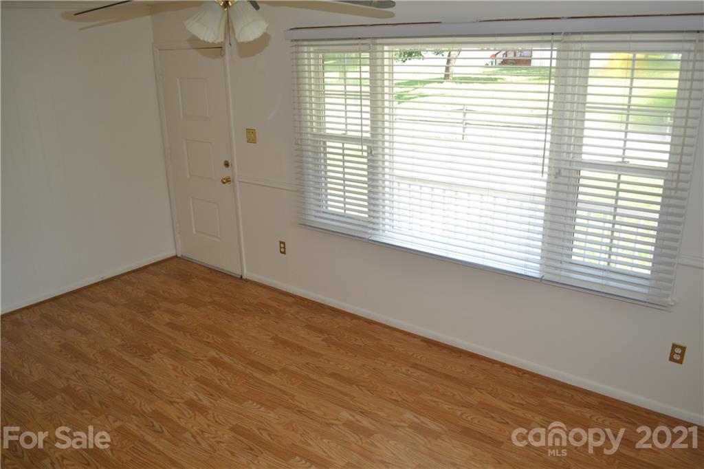 30 Edgewood Road Candler, NC 28715 - Photo 3 of 17 Gallery Image 3