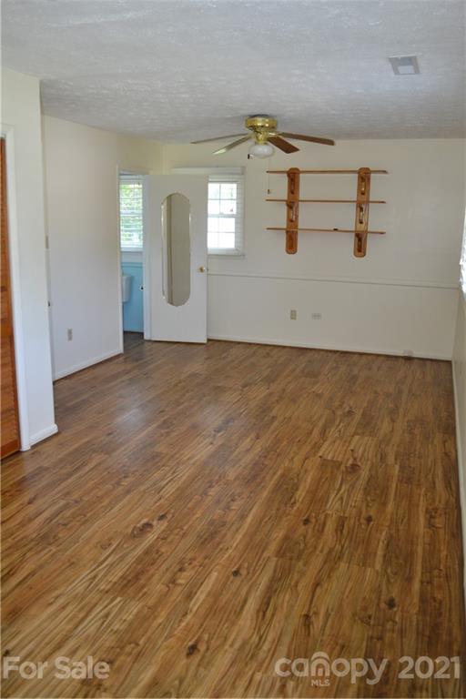 30 Edgewood Road Candler, NC 28715 - Photo 4 of 17 Gallery Image 4