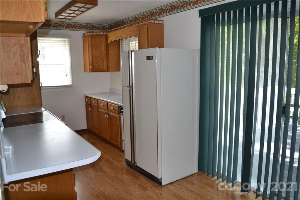 30 Edgewood Road Candler, NC 28715 - Photo 6 of 17 Gallery Image 6