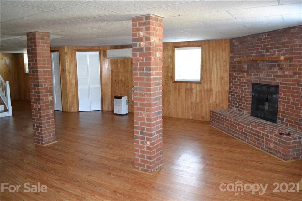 30 Edgewood Road Candler, NC 28715 - Photo 10 of 17 Gallery Image 10