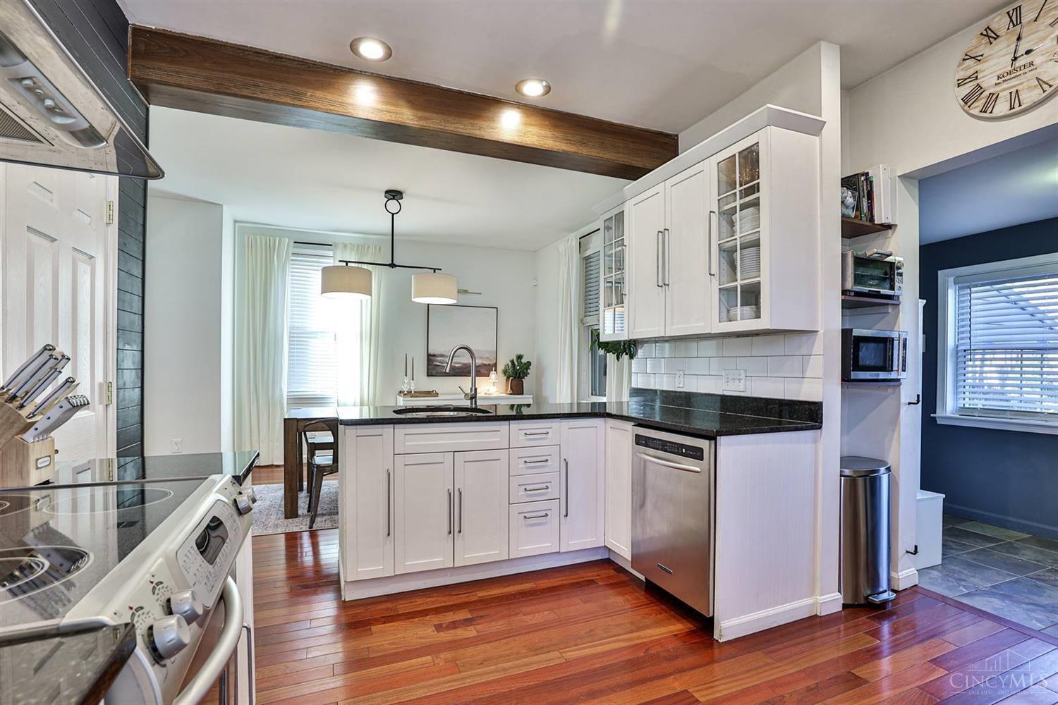 5707 Ridge Avenue Cincinnati, OH 45213 - Photo 13 of 32 Gallery Image 13