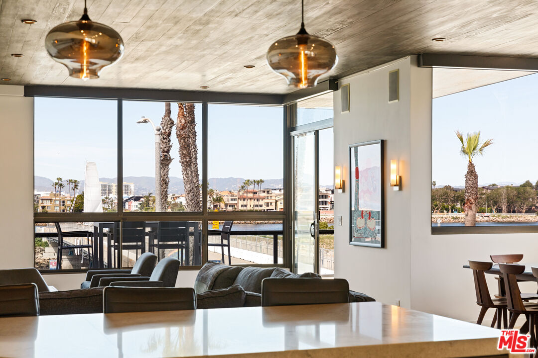 6209 Pacific Avenue, Unit 201 Playa del Rey, CA 90293 - Photo 12 of 48