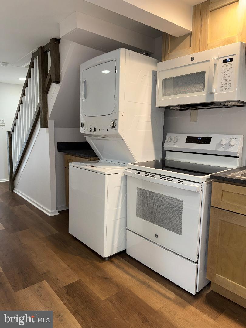 6 North Main Street Medford, NJ 08055 - Photo 6 of 29 Kitchen