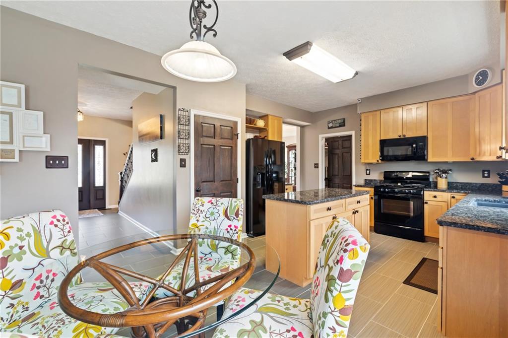 558 Meade Drive McKees Rocks, PA 15136 - Photo 8 of 25 Gallery Image 8