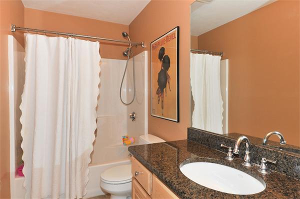 39 Cavanaugh Road Framingham, MA 01701 - Photo 20 of 28 Gallery Image 20