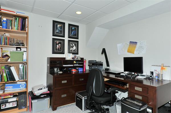 39 Cavanaugh Road Framingham, MA 01701 - Photo 24 of 28 Gallery Image 24