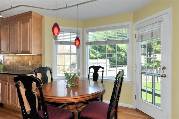 39 Cavanaugh Road Framingham, MA 01701 - Photo 4 of 28 Gallery Image 4