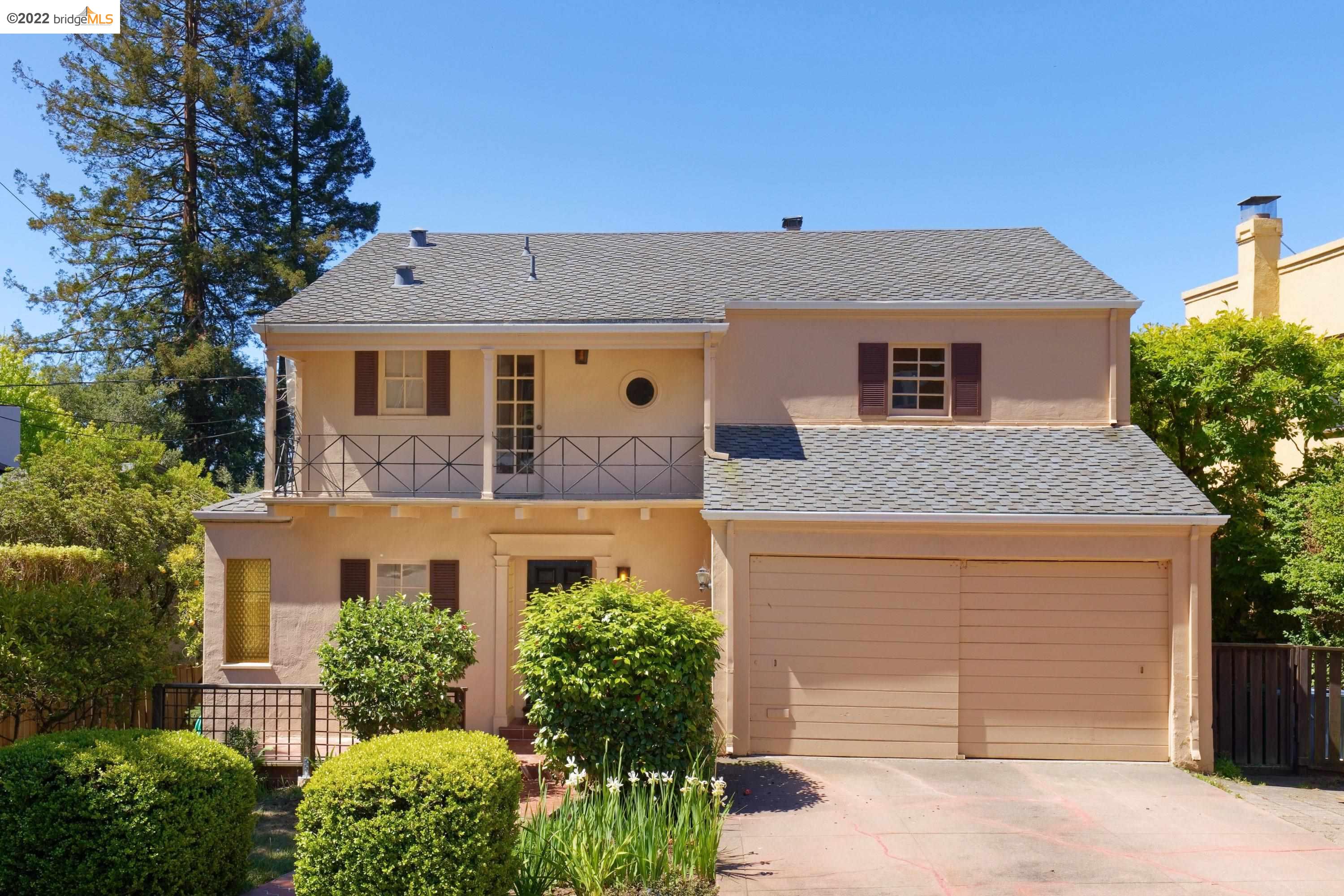 920 Spruce Street Berkeley, CA 94707 - Photo 1 of 36 front view of a house