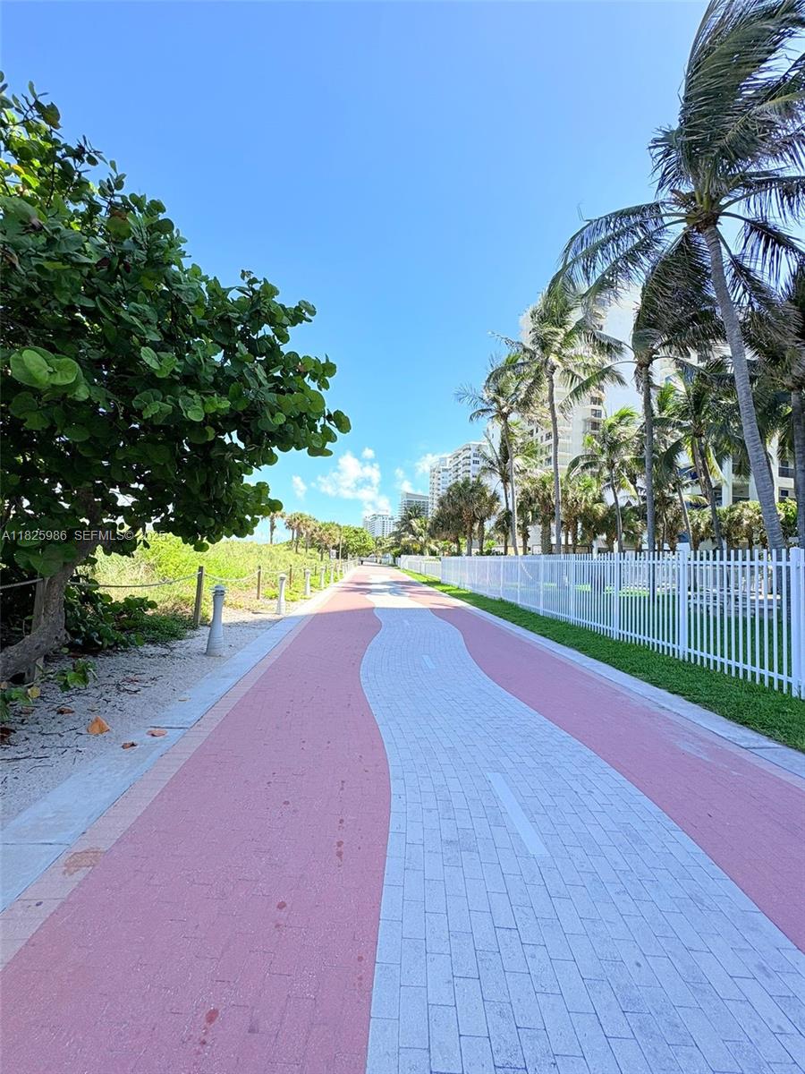 6301 Collins Avenue, Unit 1005 Miami Beach, FL 33141 - Photo 26 of 35 a view of a park