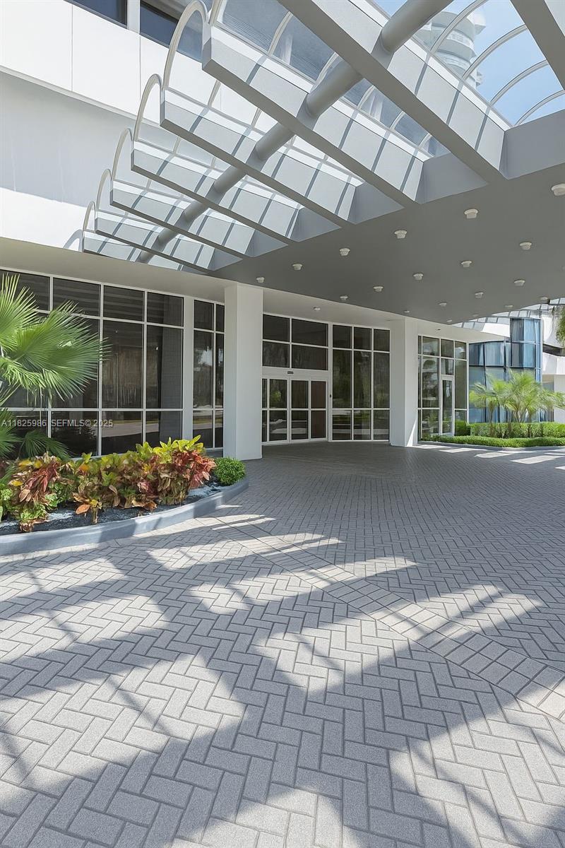 6301 Collins Avenue, Unit 1005 Miami Beach, FL 33141 - Photo 29 of 35 a front view of a building