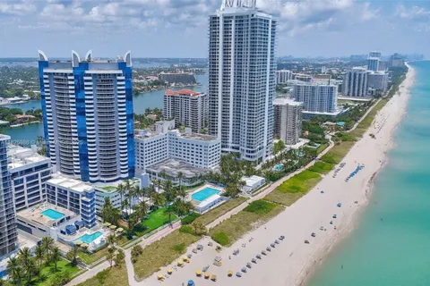 $945,000 | 6301 Collins Avenue, Unit 1005, Miami Beach, FL 33141