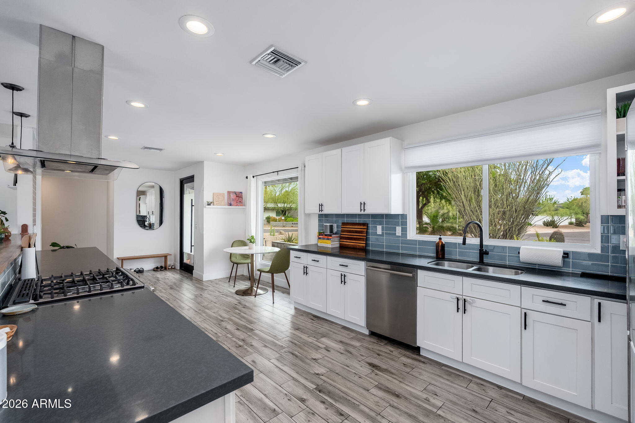 4338 East Rancho Drive Phoenix, AZ 85018 - Photo 12 of 36 kitchen