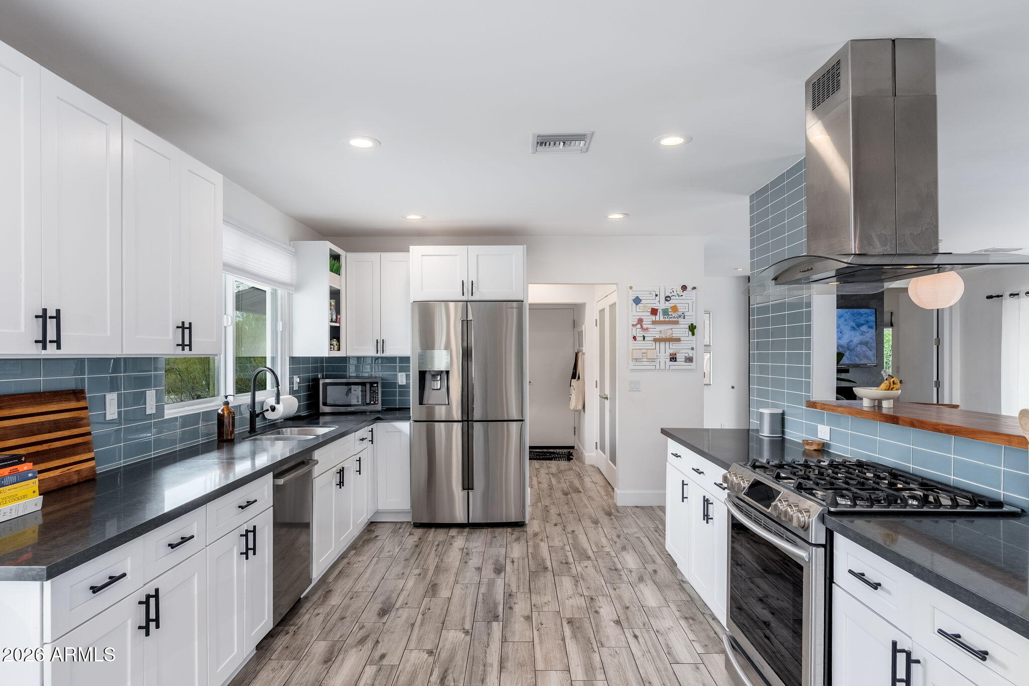 4338 East Rancho Drive Phoenix, AZ 85018 - Photo 13 of 36 kitchen